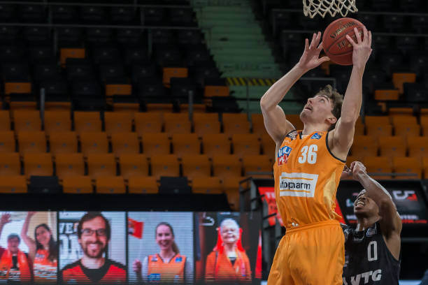 如雪地摩托 如雪地摩托