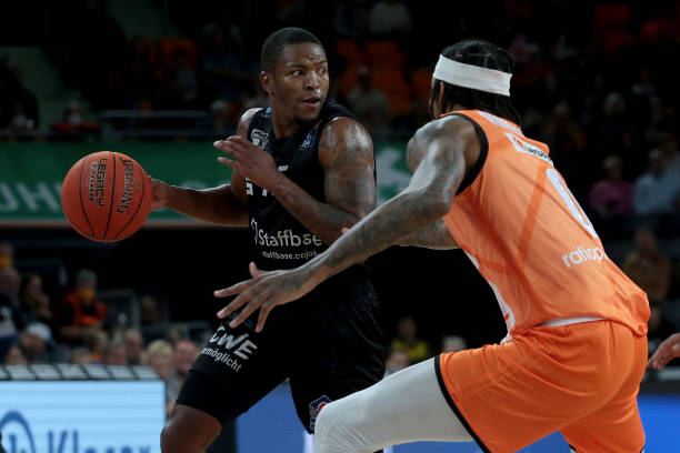 解的决定 解的决定