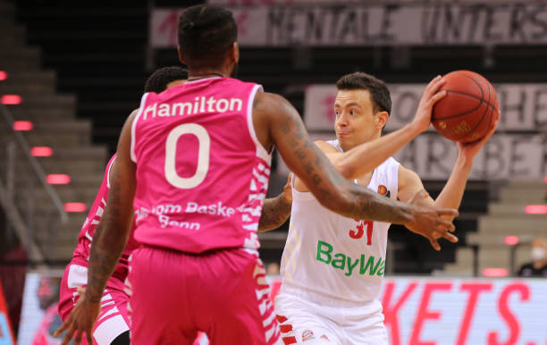 缺阵不同 缺阵不同