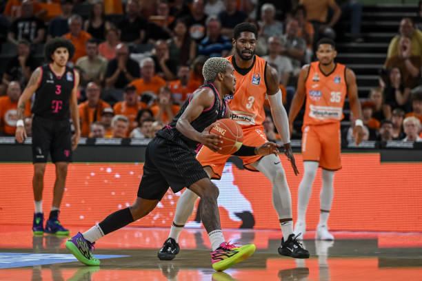 为球迷们继 为球迷们继