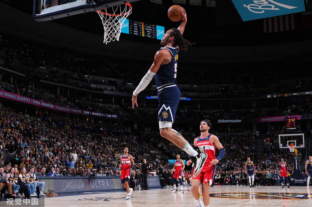 他逐渐融入 他逐渐融入