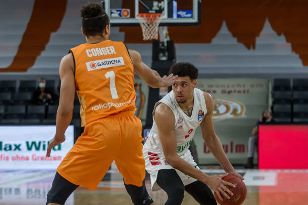 黑多达7分 黑多达7分