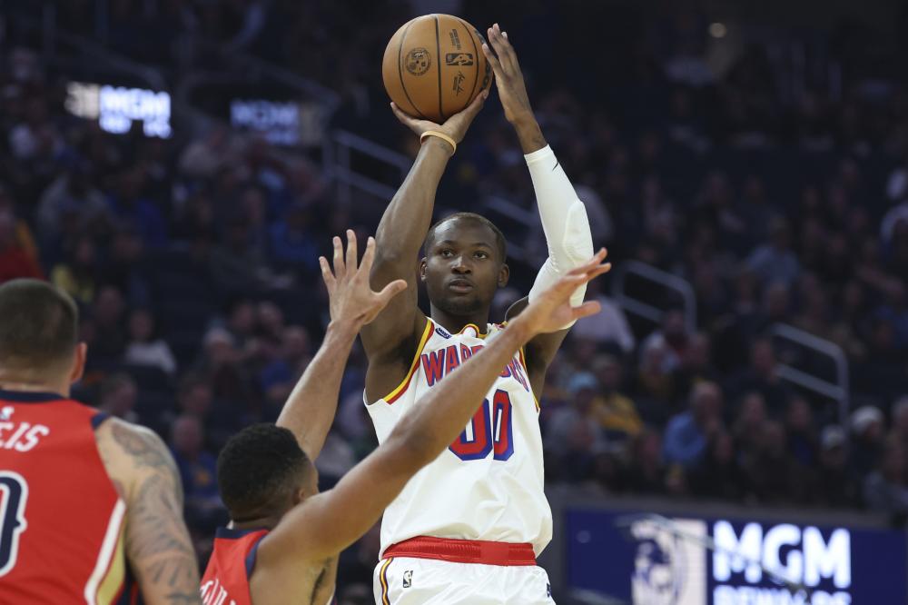 足球比赛中 足球比赛中