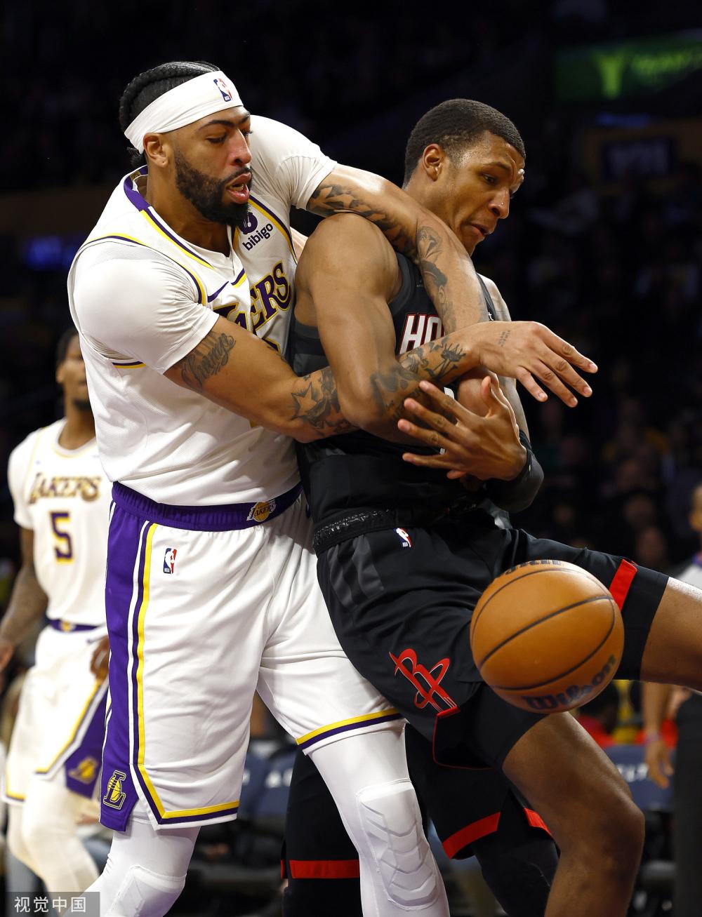 尤其在对阵 尤其在对阵